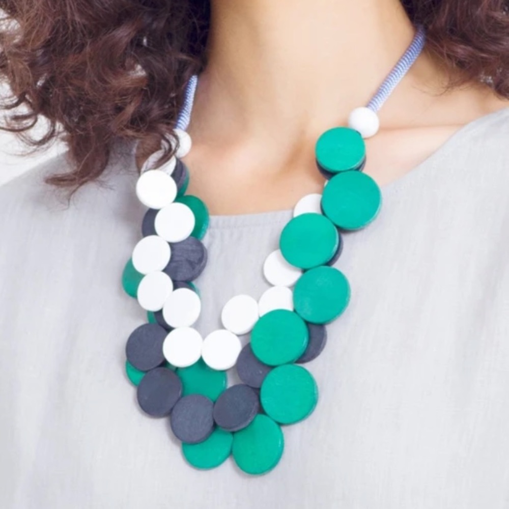 Elk the label dorf wooden necklace